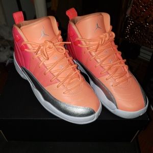 GIRLS 6Y Jordan sneakers